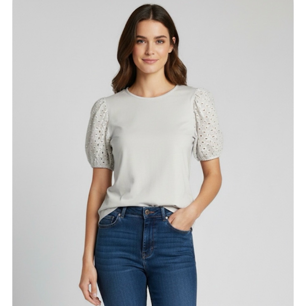 EXPRESS Short Sleeve Tee with Eyelet Sleeves, Women’s Size L, White